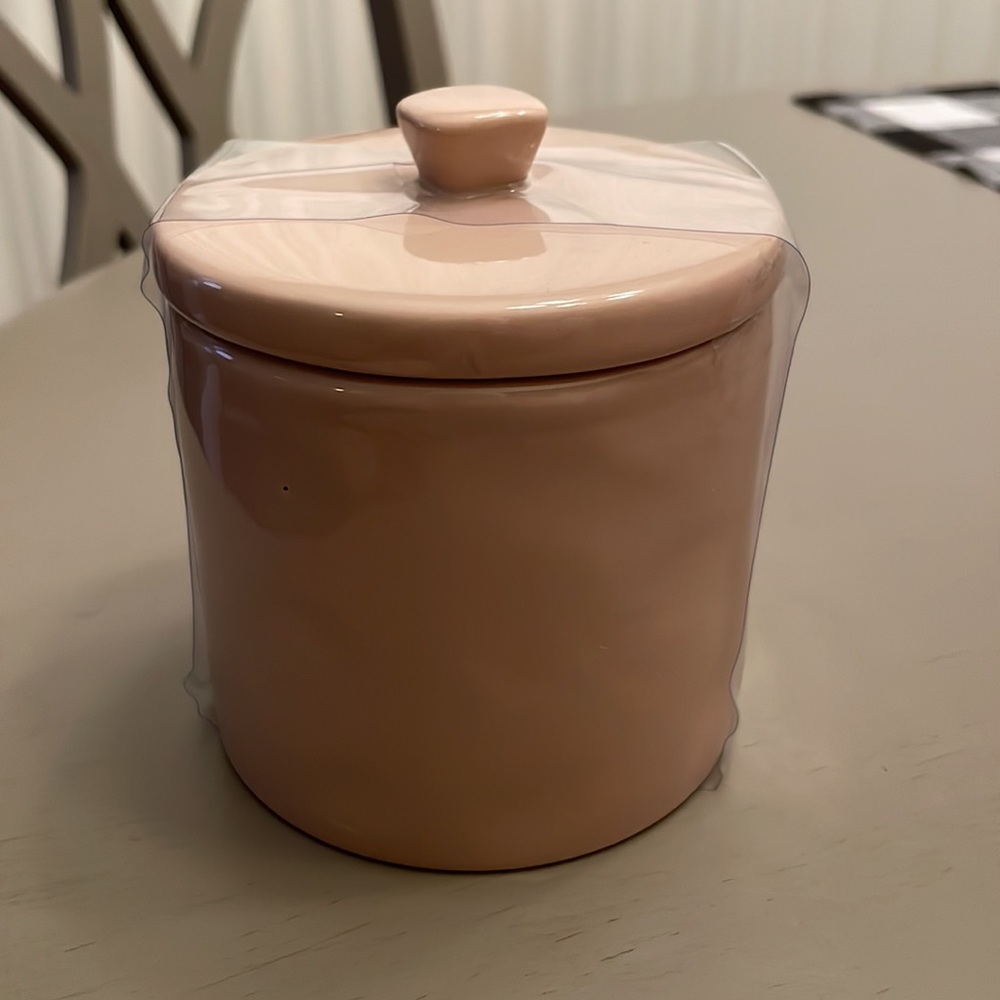 Rae Dunn Treasures Container - Picture 2 of 3